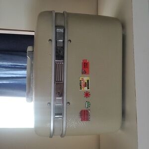 BEIGE VINTAGE CORONA HARD-CASE